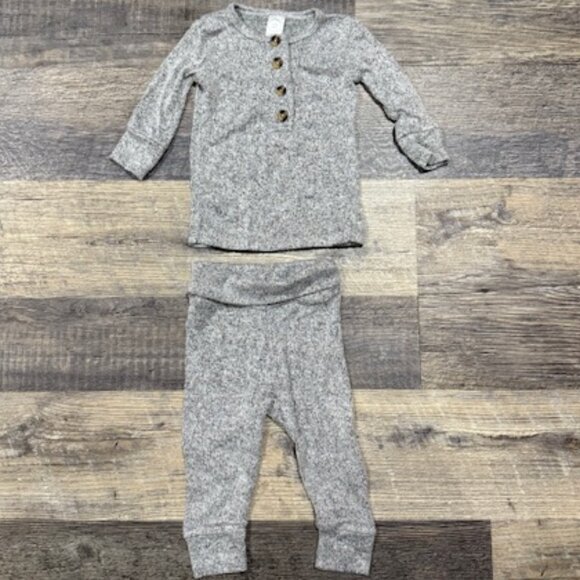 Lou Lou and Company 3-6 Month Pajama Set - Picture 1 of 6